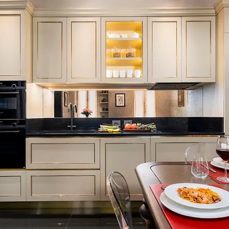 La Dimora Di Lady J Amazing Brandnew With 6 Luxury Bedrooms!