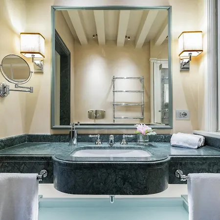 La Dimora Di Lady J Amazing Brandnew With 6 Luxury Bedrooms! * Venice