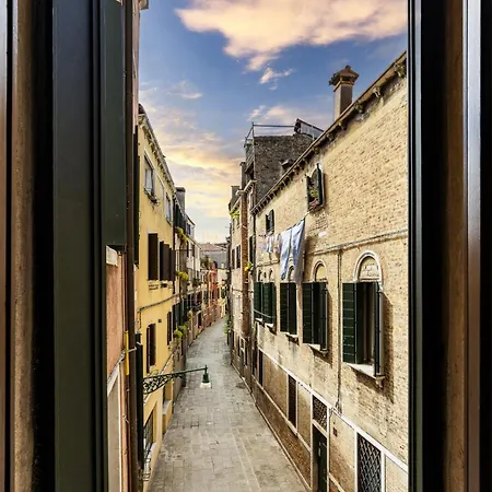 Apartment La Dimora Di Lady J Amazing Brandnew With 6 Luxury Bedrooms! *